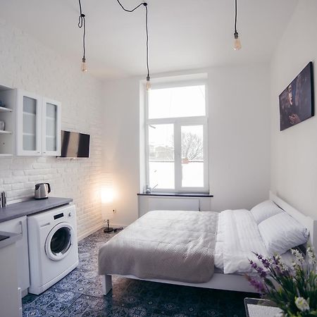 Студия С Дизайнерским Ремонтом Lviv Exterior photo